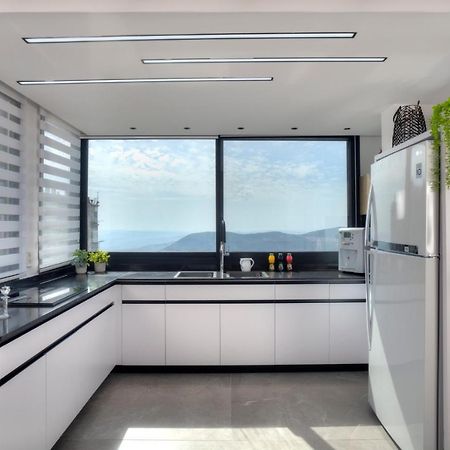 Open Skys Βίλα Safed Εξωτερικό φωτογραφία
